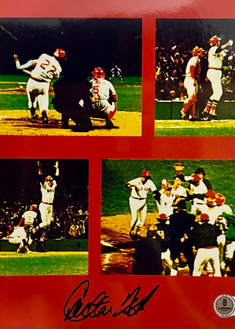 Carlton Fisk Signed 8x10 Photo Boston Red Sox - Beckett COA #01